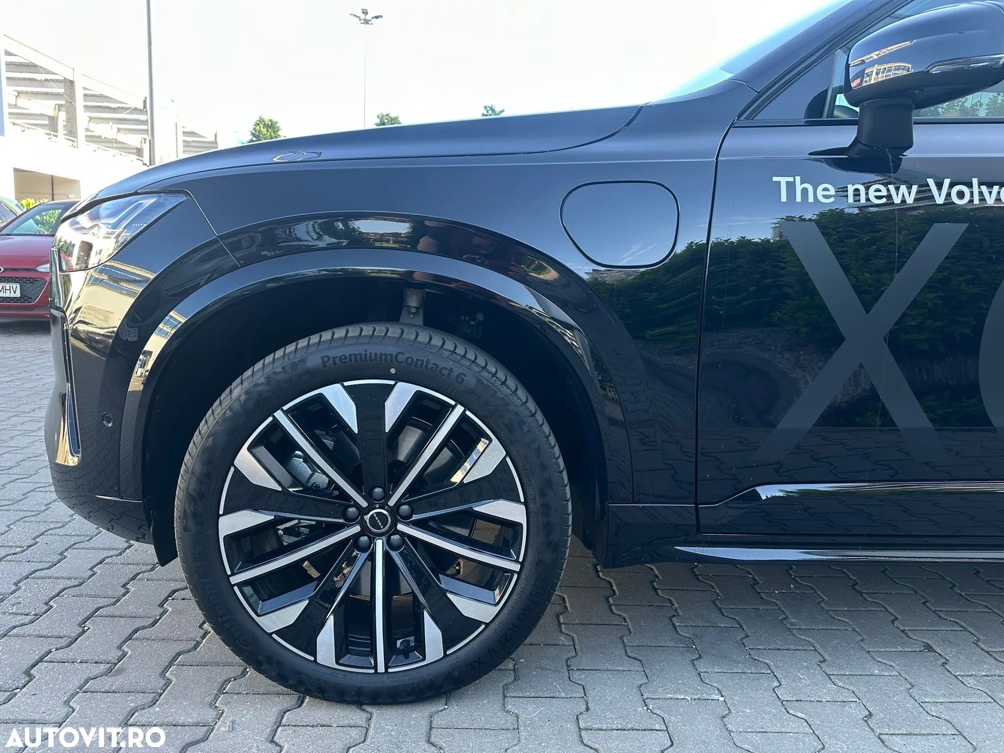 Volvo XC 90 T8 AWD PHEV Ultra Dark - 4