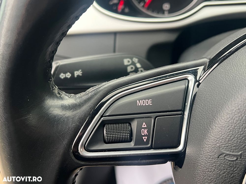 Audi A4 2.0 TDI DPF S line Sportpaket - 17