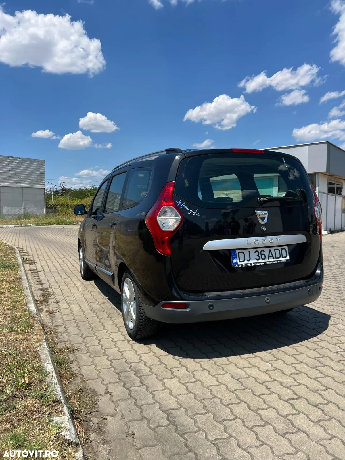 Dacia Lodgy 1.2 TCe 115 CP Laureate - 3