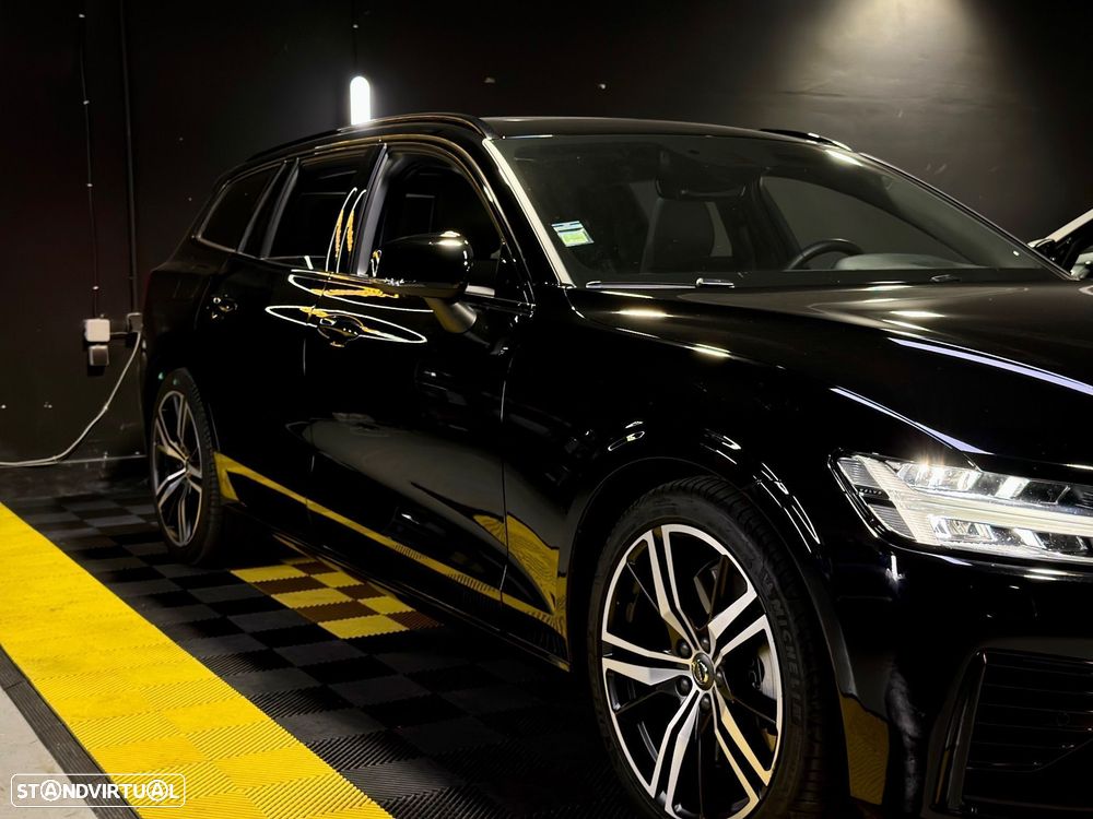 Volvo V60 2.0 T6 AWD TE R-Design - 3