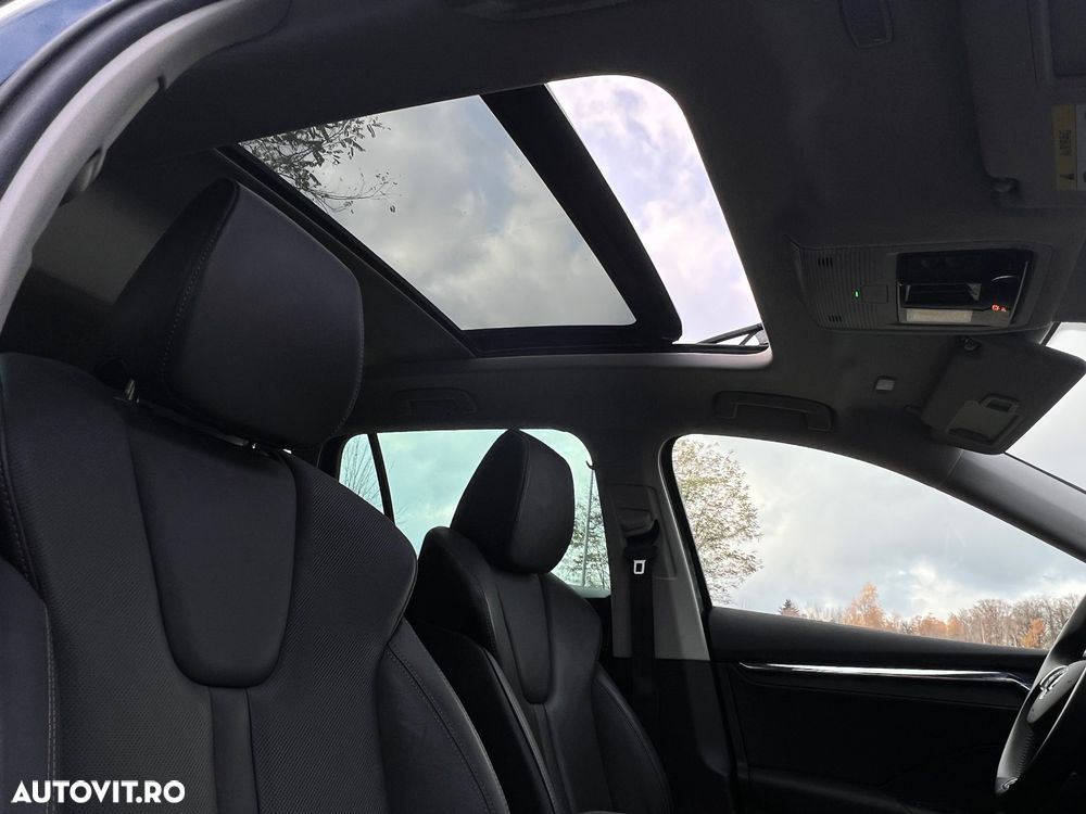 Skoda Octavia Combi 2.0 TDI DSG Exclusive - 5