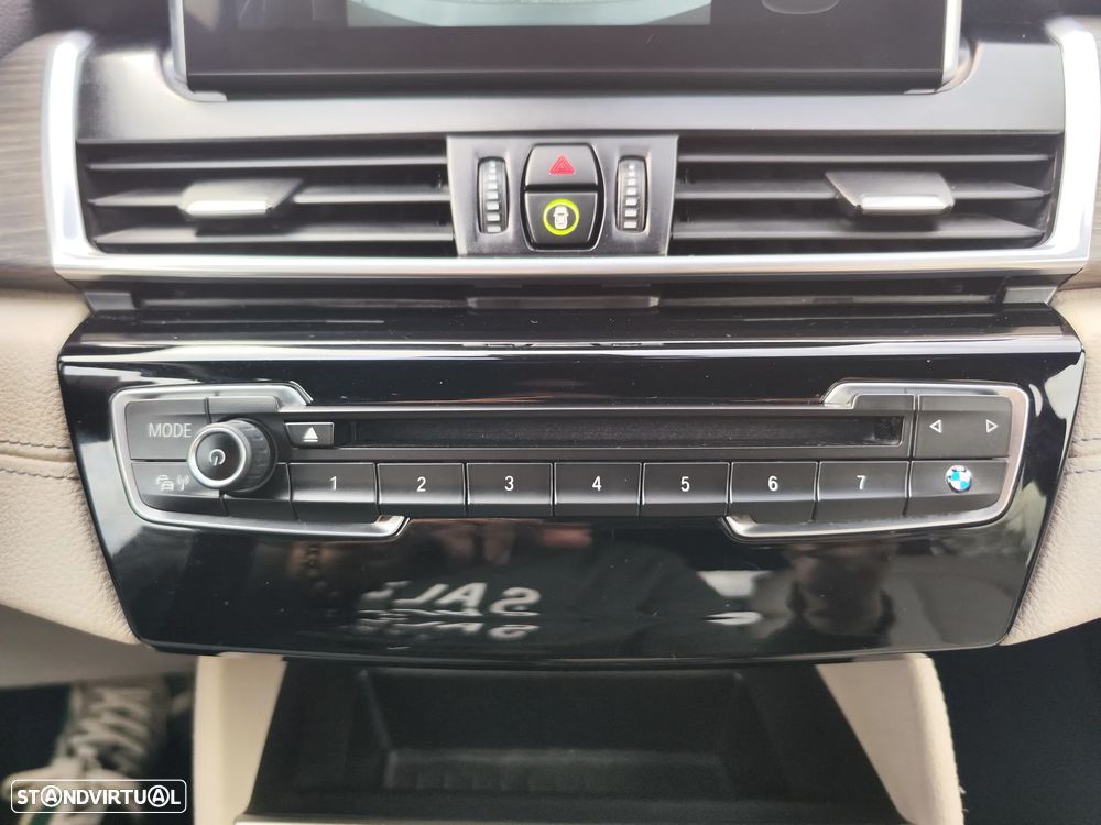 BMW 216 Active Tourer d Aut. Sport Line - 39