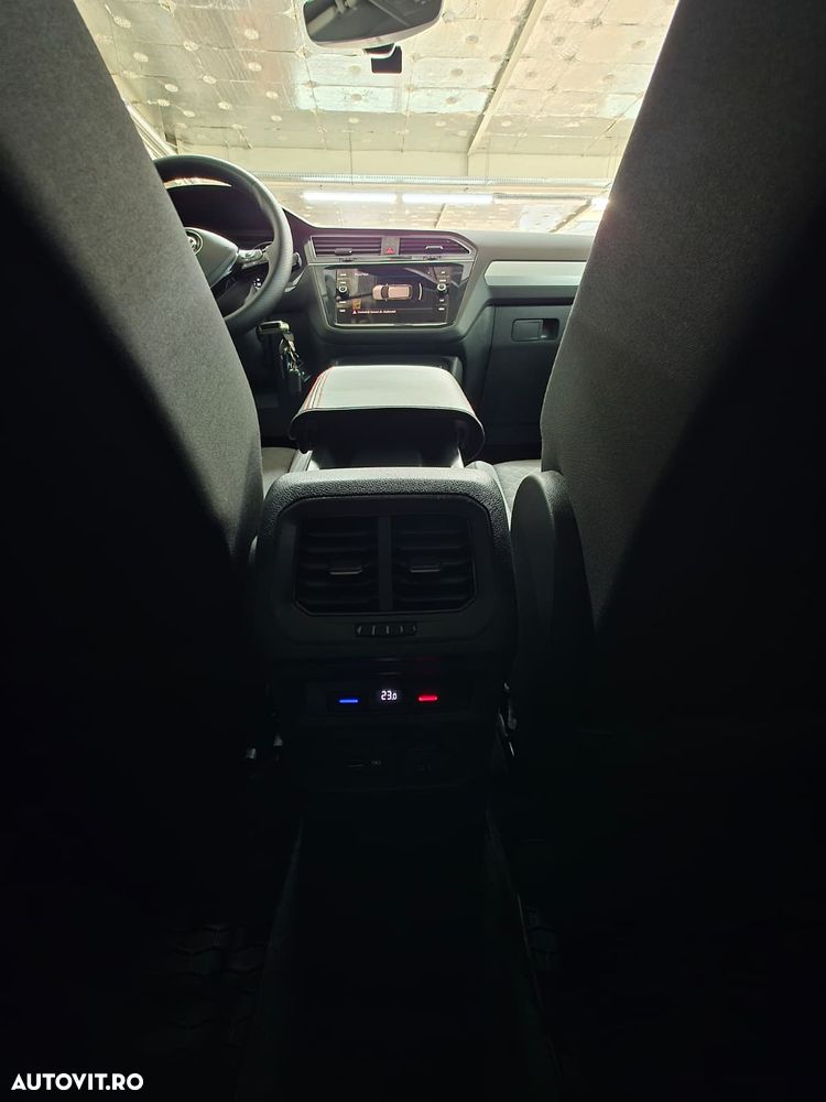 Volkswagen Tiguan - 13