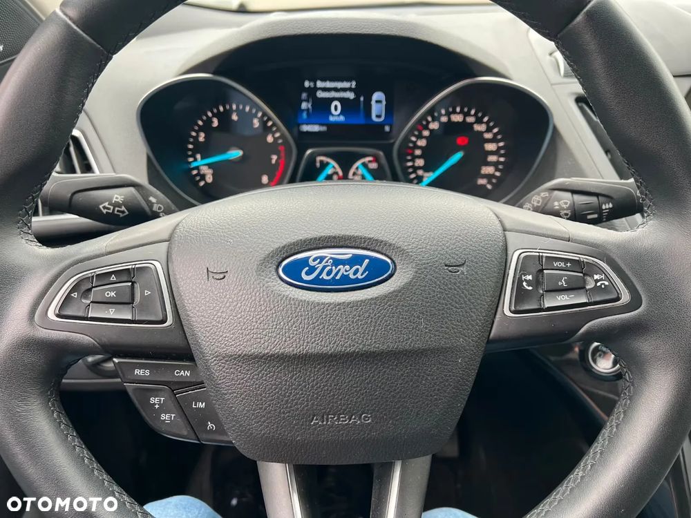 Ford Kuga 1.5 EcoBoost 2x4 Titanium - 15