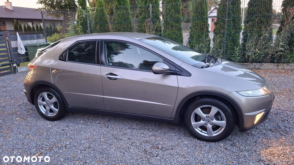 Honda Civic - 4