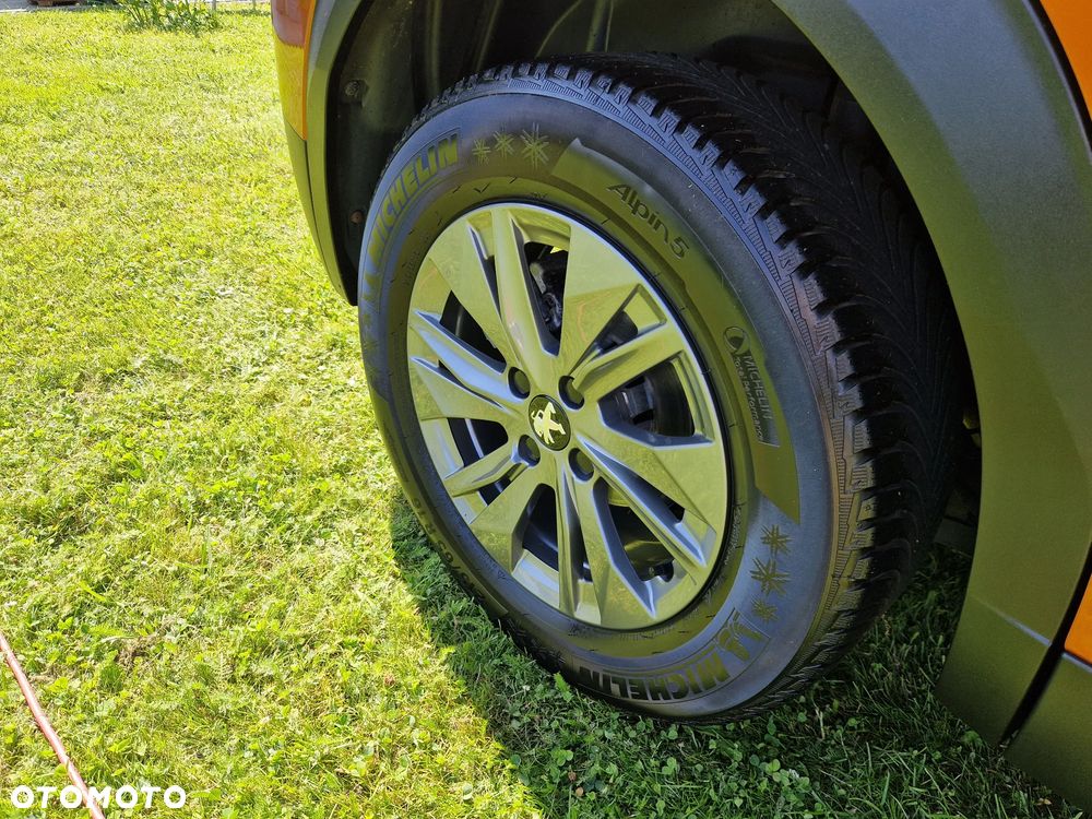 Peugeot 2008 BlueHDi 100 STOP & START Allure - 20