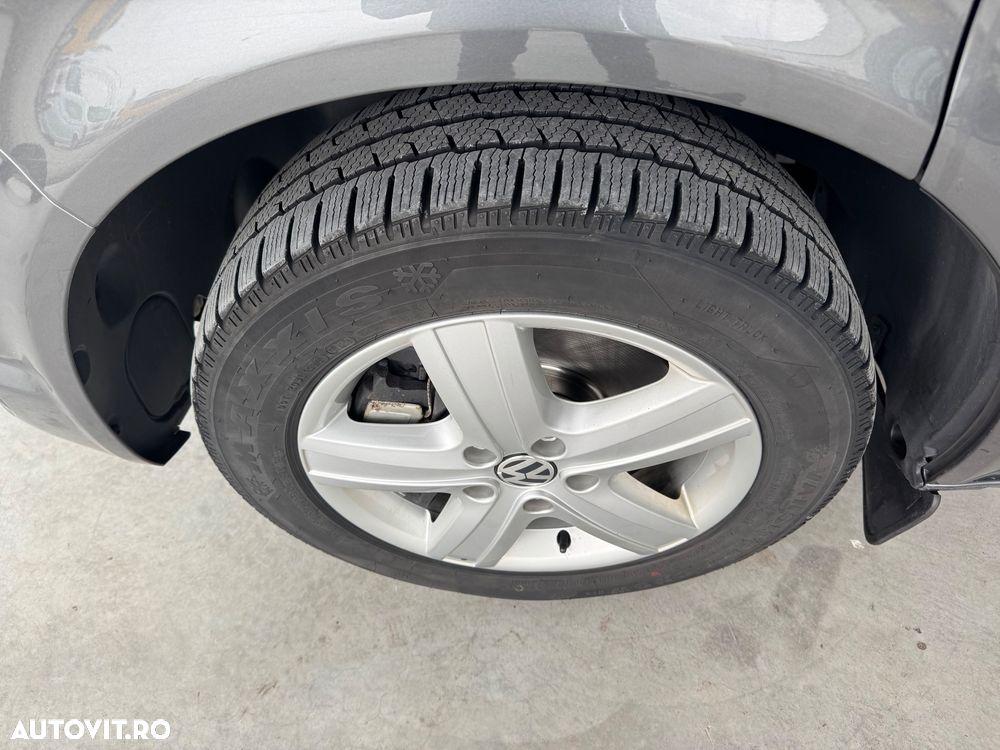 Volkswagen Multivan - 33