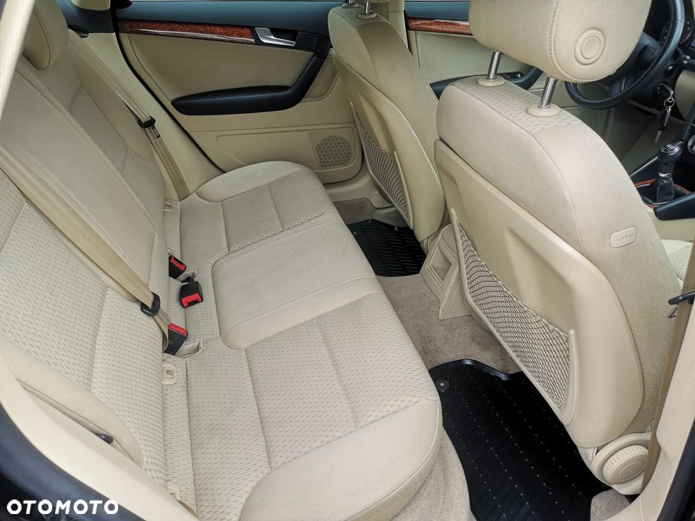 Audi A3 Sportback 1.2 TFSI Ambiente - 22