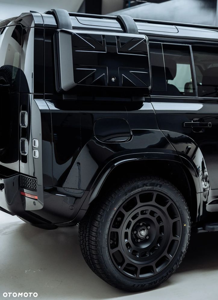 Land Rover Defender - 5