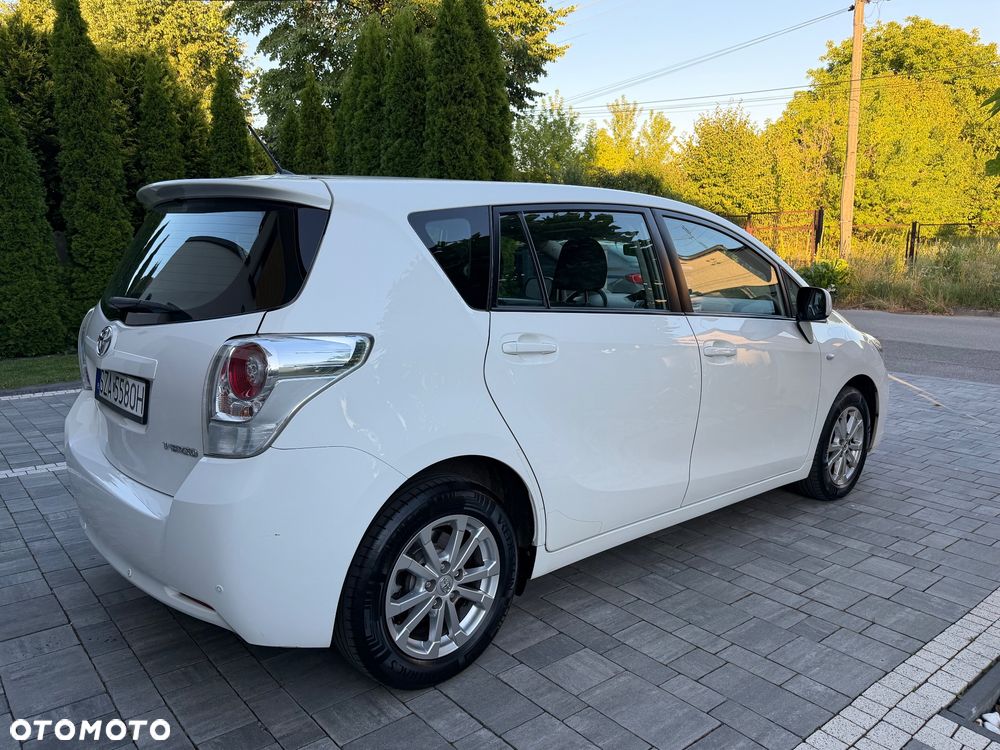 Toyota Verso - 10