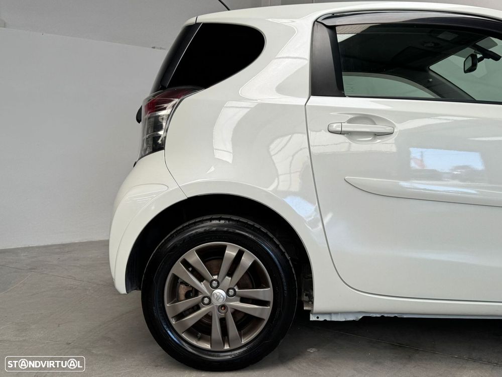 Toyota iQ 1.4 D-4D 2 EP - 9