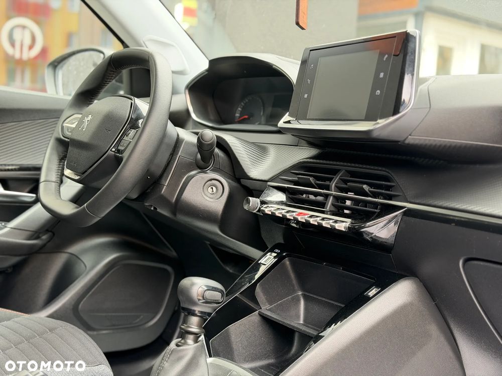 Peugeot 2008 1.2 PureTech Active S&S - 32