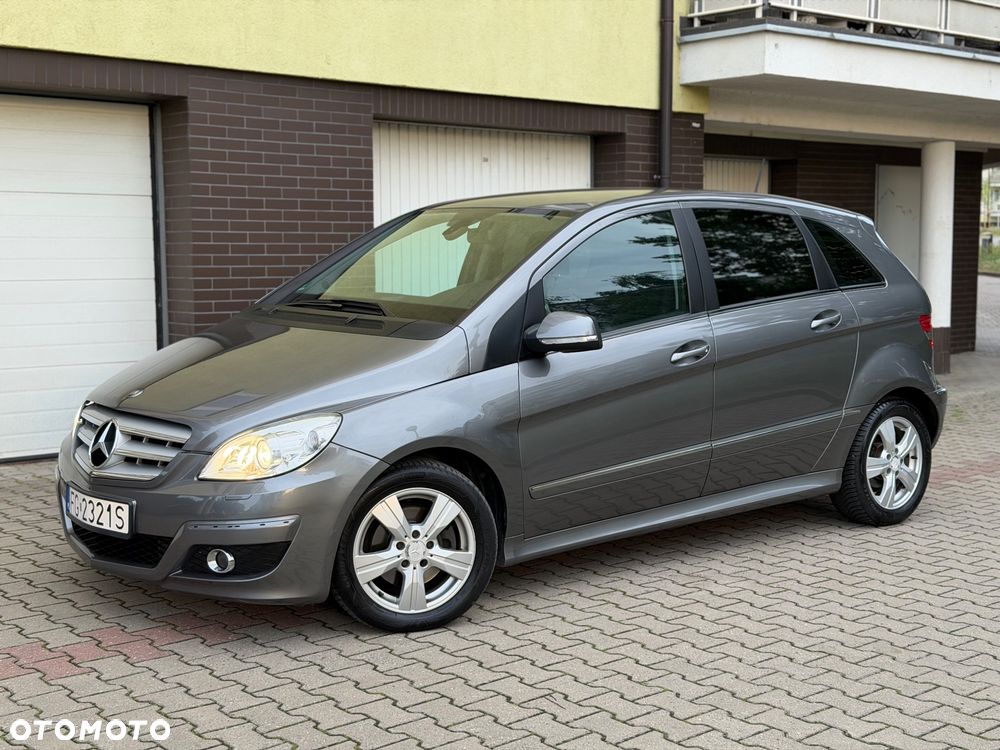Mercedes-Benz Klasa B - 1