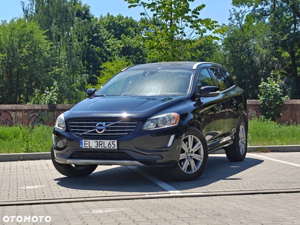 Volvo XC 60 T5 Drive-E Momentum - 1