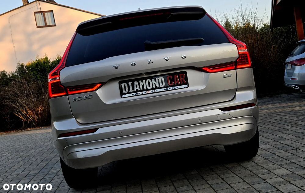 Volvo XC 60 B4 D Geartronic Momentum Pro - 20