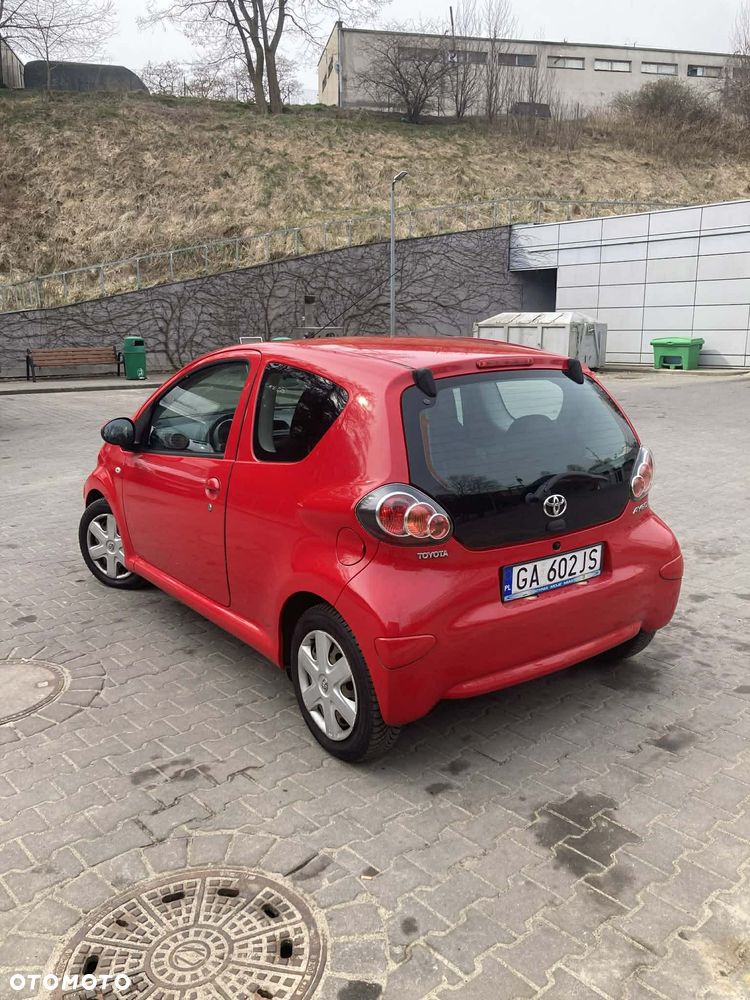 Toyota Aygo Standard - 11
