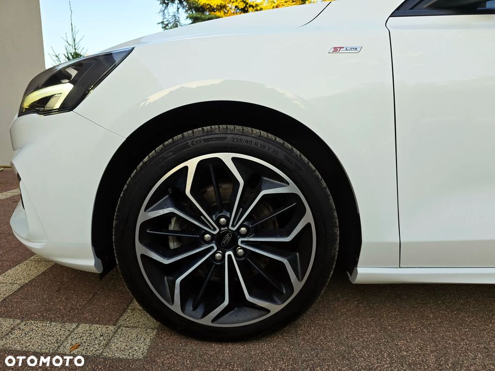 Ford Focus 1.5 EcoBoost ST-Line - 23