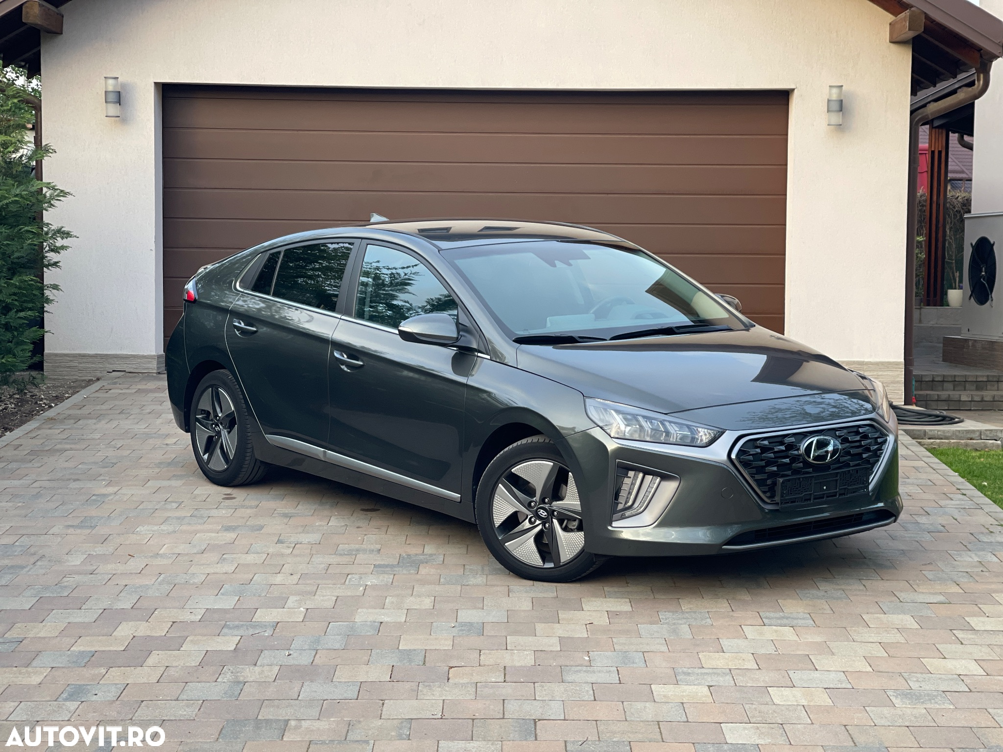 Hyundai IONIQ Hybrid 1.6 GDI Prime - 29