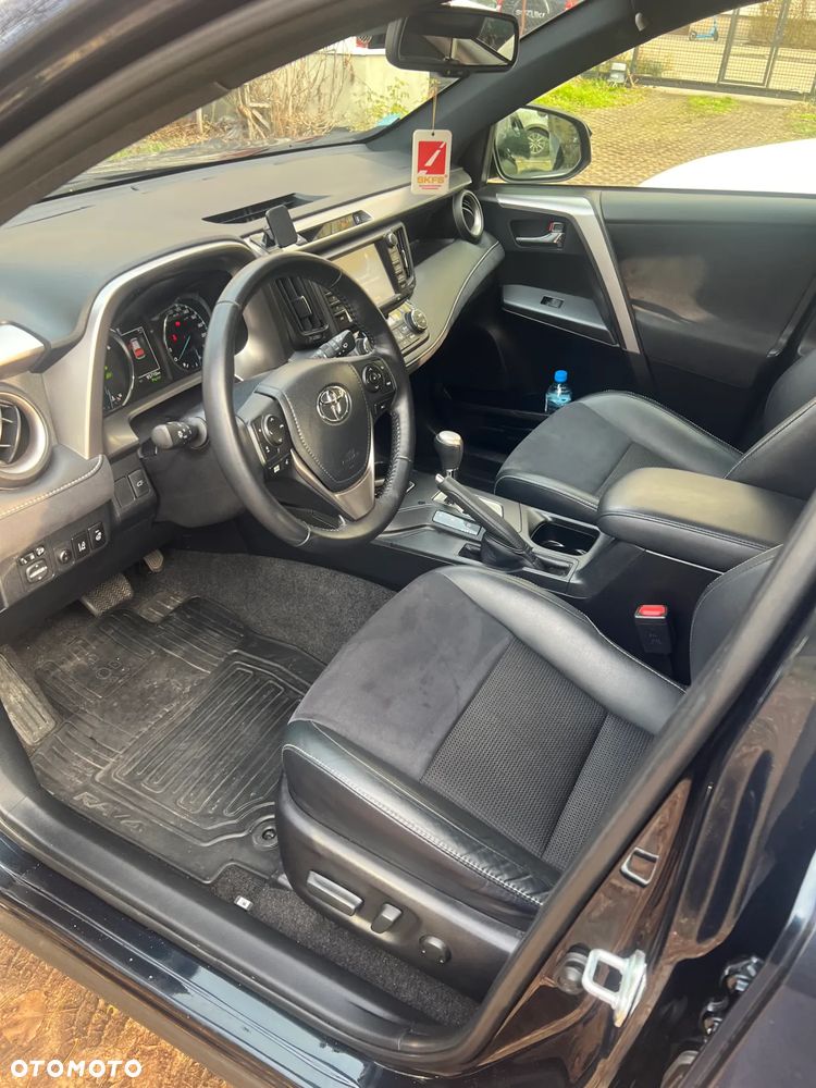 Toyota RAV4 Hybrid Prestige 4x4 - 5