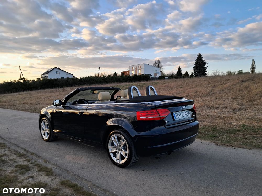 Audi A3 Cabrio 2.0 TDI DPF Attraction - 4