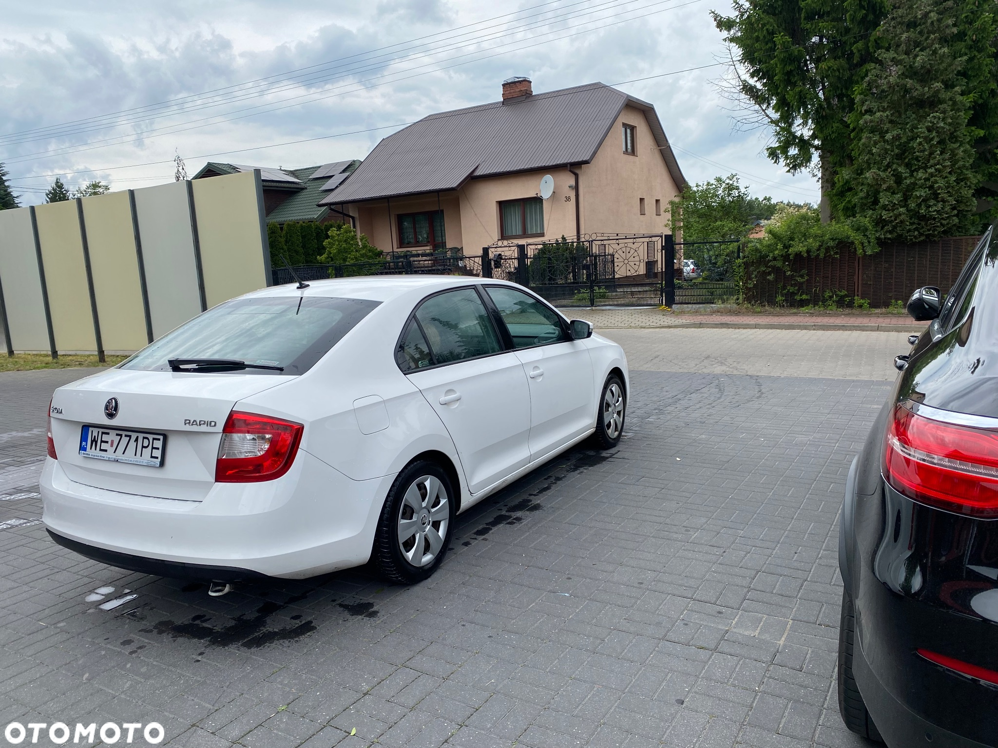 Skoda RAPID 1.2 TSI Active - 17