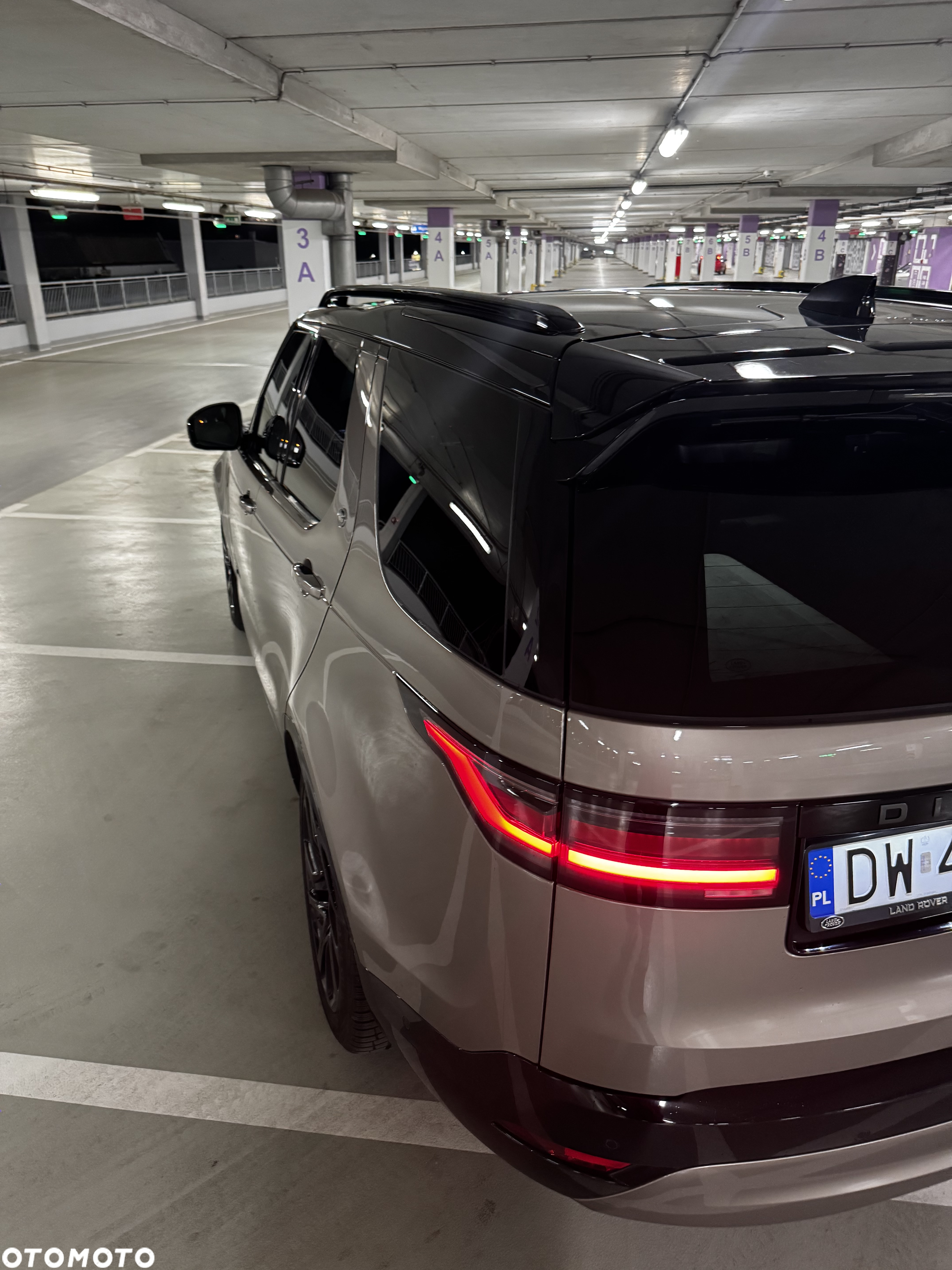 Land Rover Discovery - 12