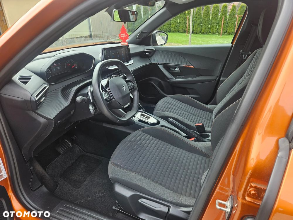 Peugeot 2008 PureTech 130 Stop&Start EAT6 Signature - 6