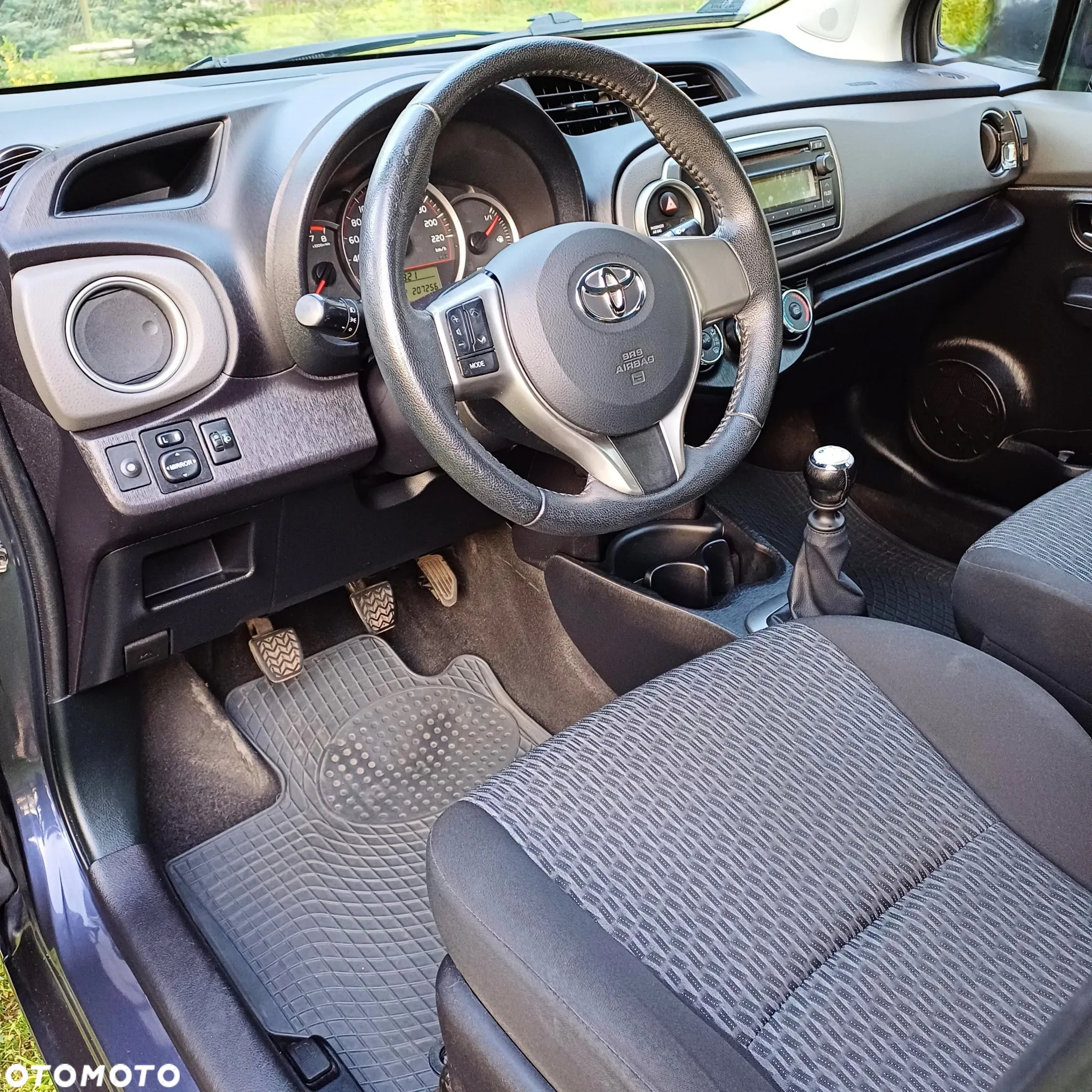 Toyota Yaris 1.33 Luna - 19
