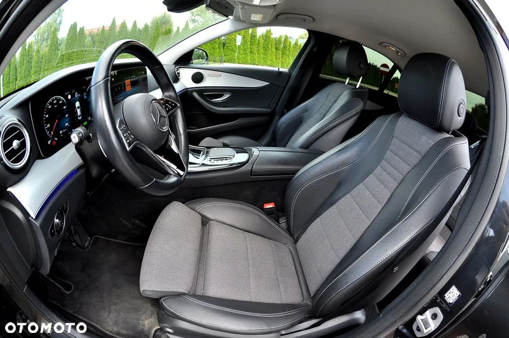 Mercedes-Benz Klasa E 220 d 9G-TRONIC - 16