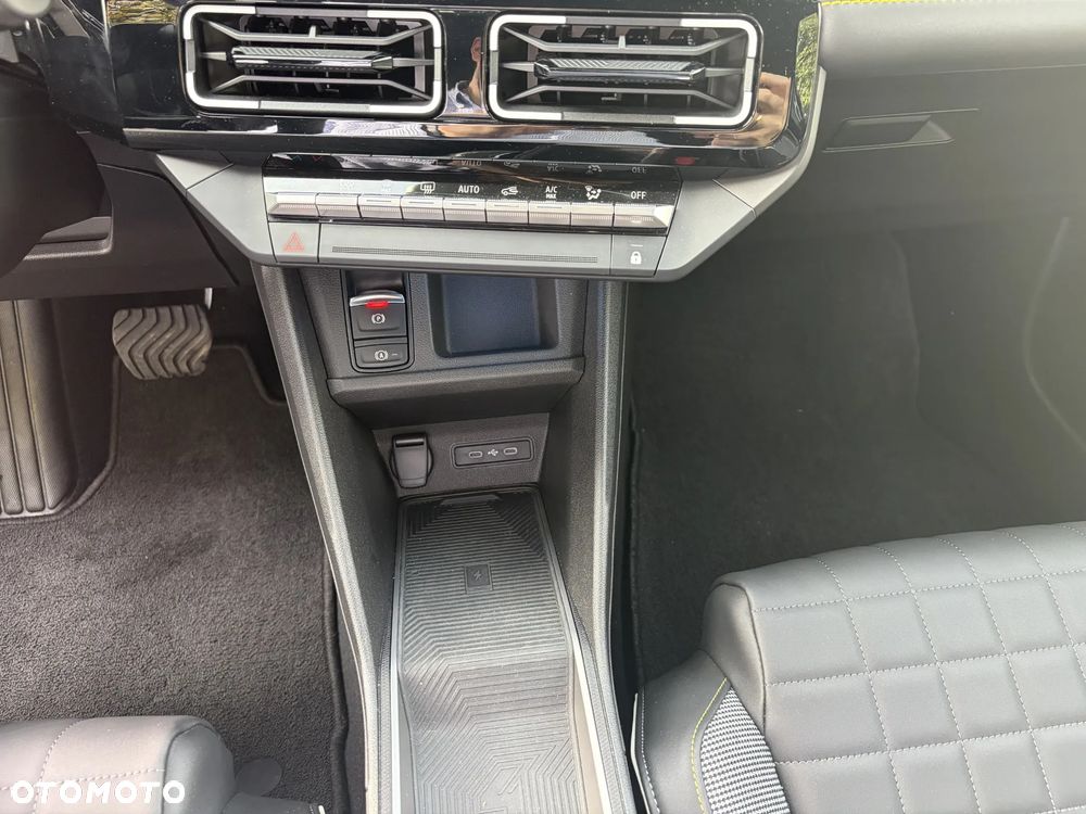 Renault 4 E-Tech - 17