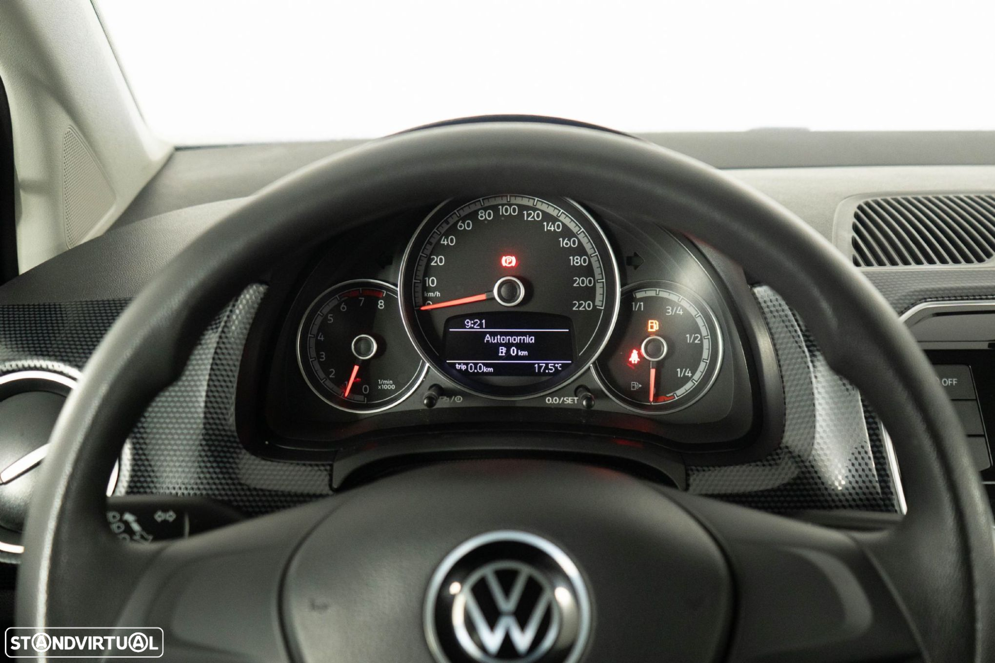 VW Up! 1.0 Move Color - 22