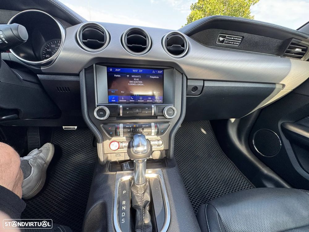 Ford Mustang - 15