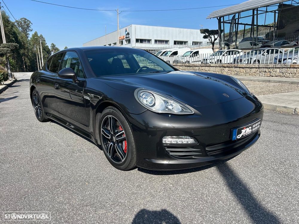 Porsche Panamera Standard - 1