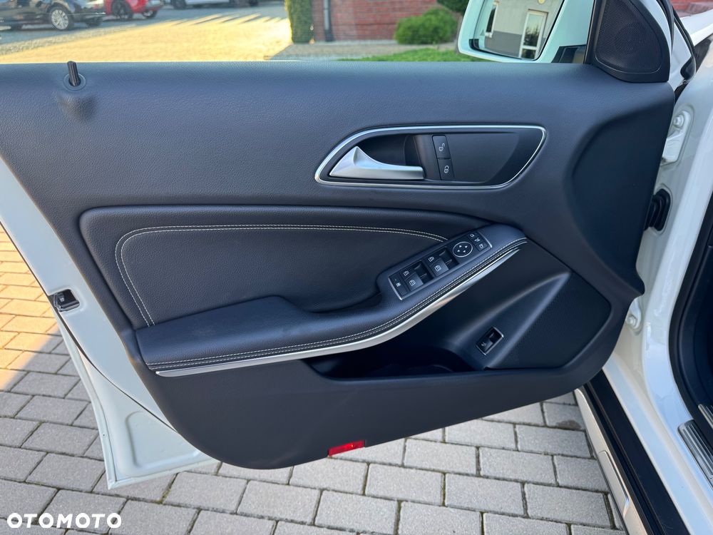 Mercedes-Benz GLA 220 d 7G-DCT Activity Edition - 10