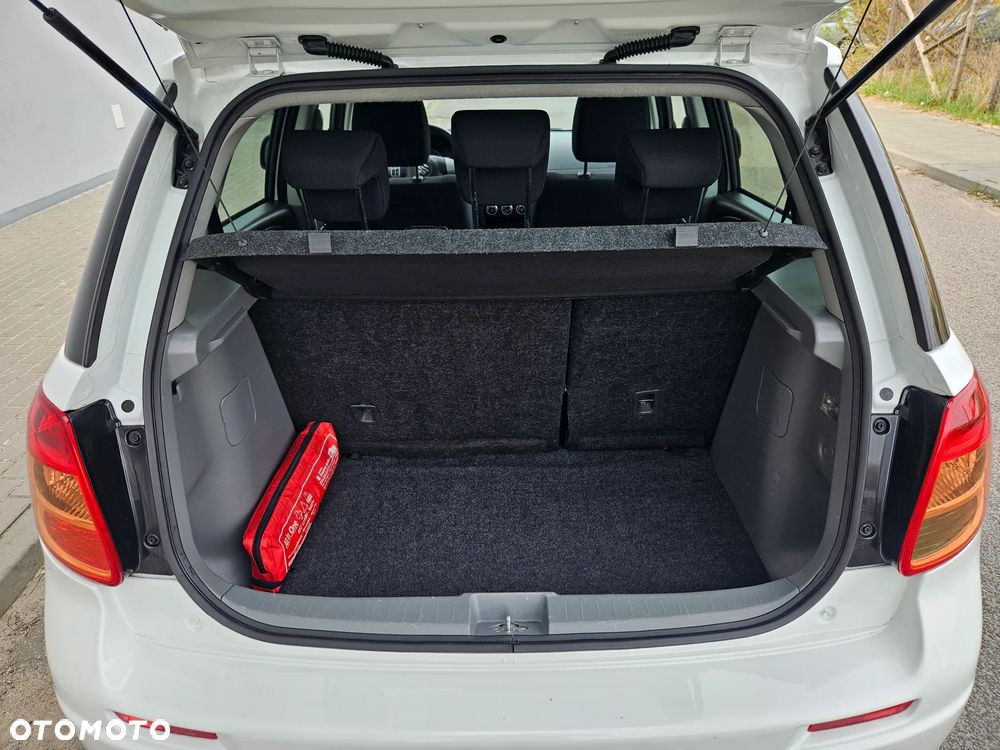 Suzuki SX4 1.6 VVT 4x2 Comfort Dance - 15