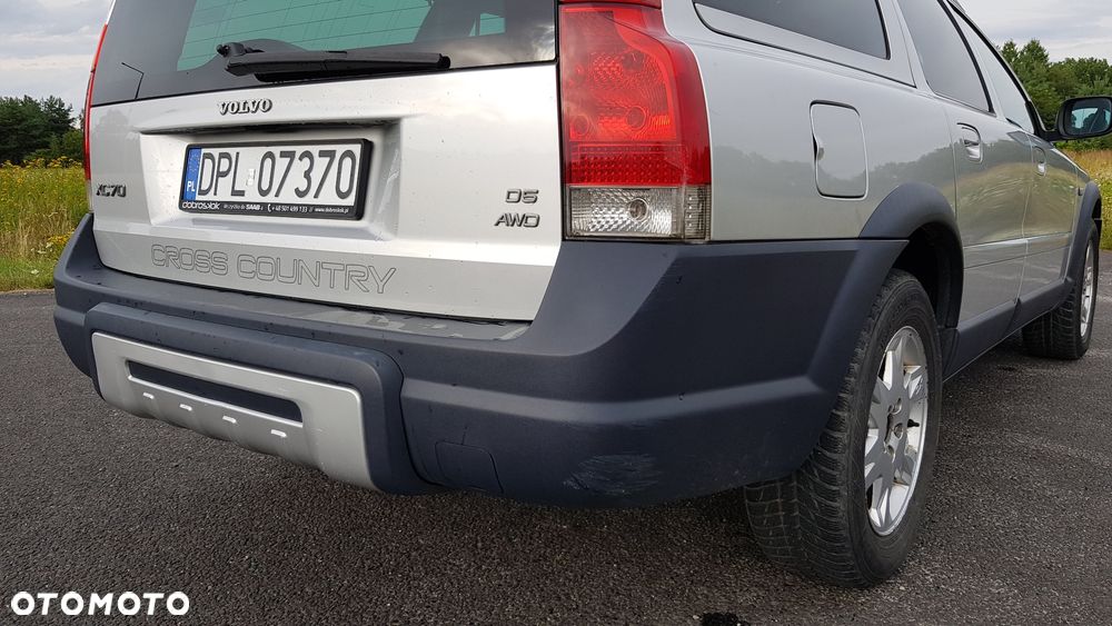 Volvo XC 70 D5 AWD Momentum - 10