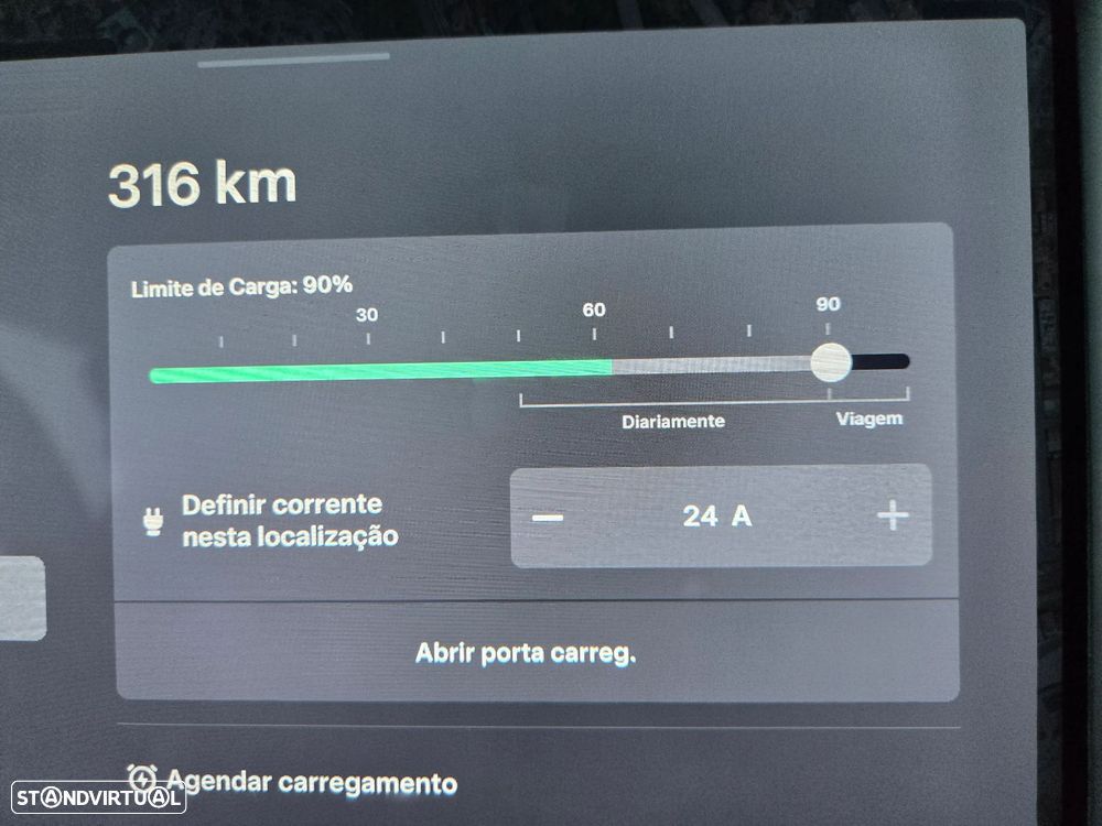 Tesla Model X 100D - 15