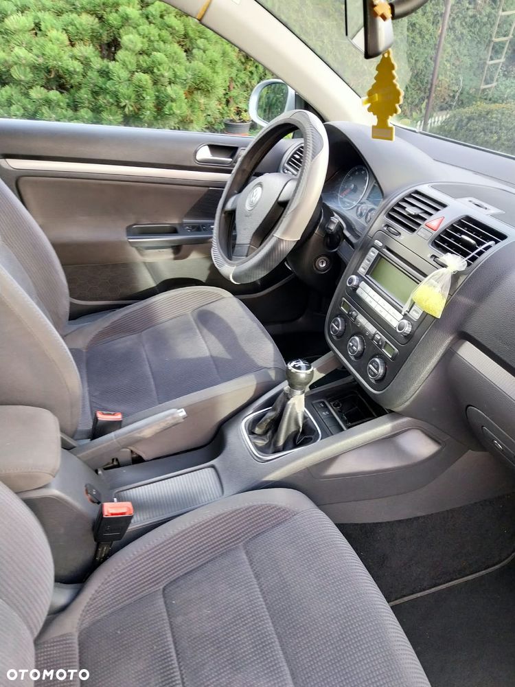 Volkswagen Jetta - 10