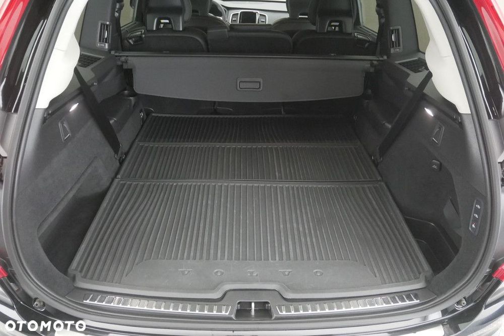 Volvo XC 90 - 16