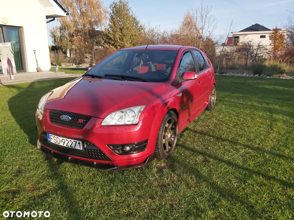 Ford Focus 2.5 ST - 16