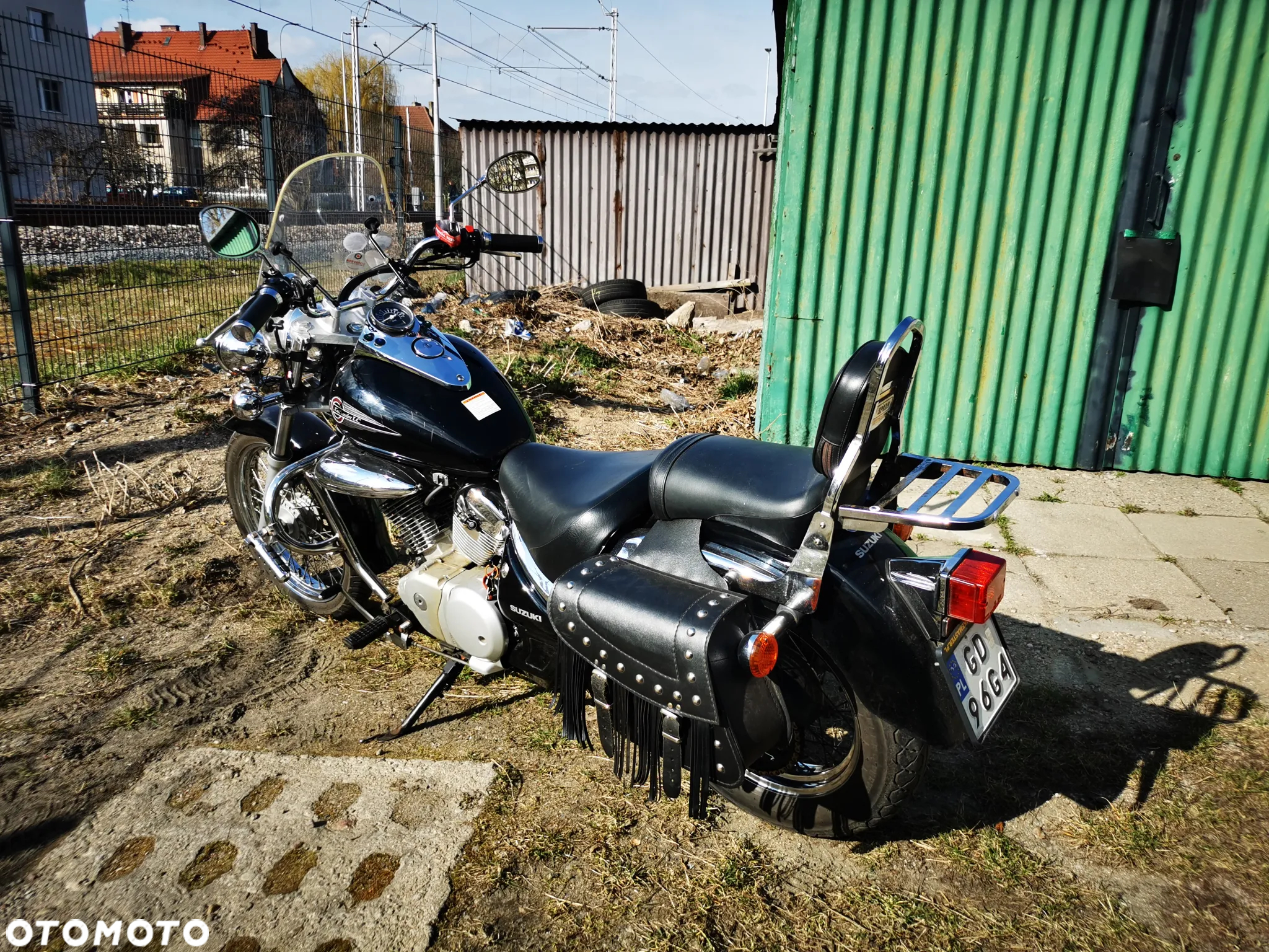 Suzuki Intruder - 3