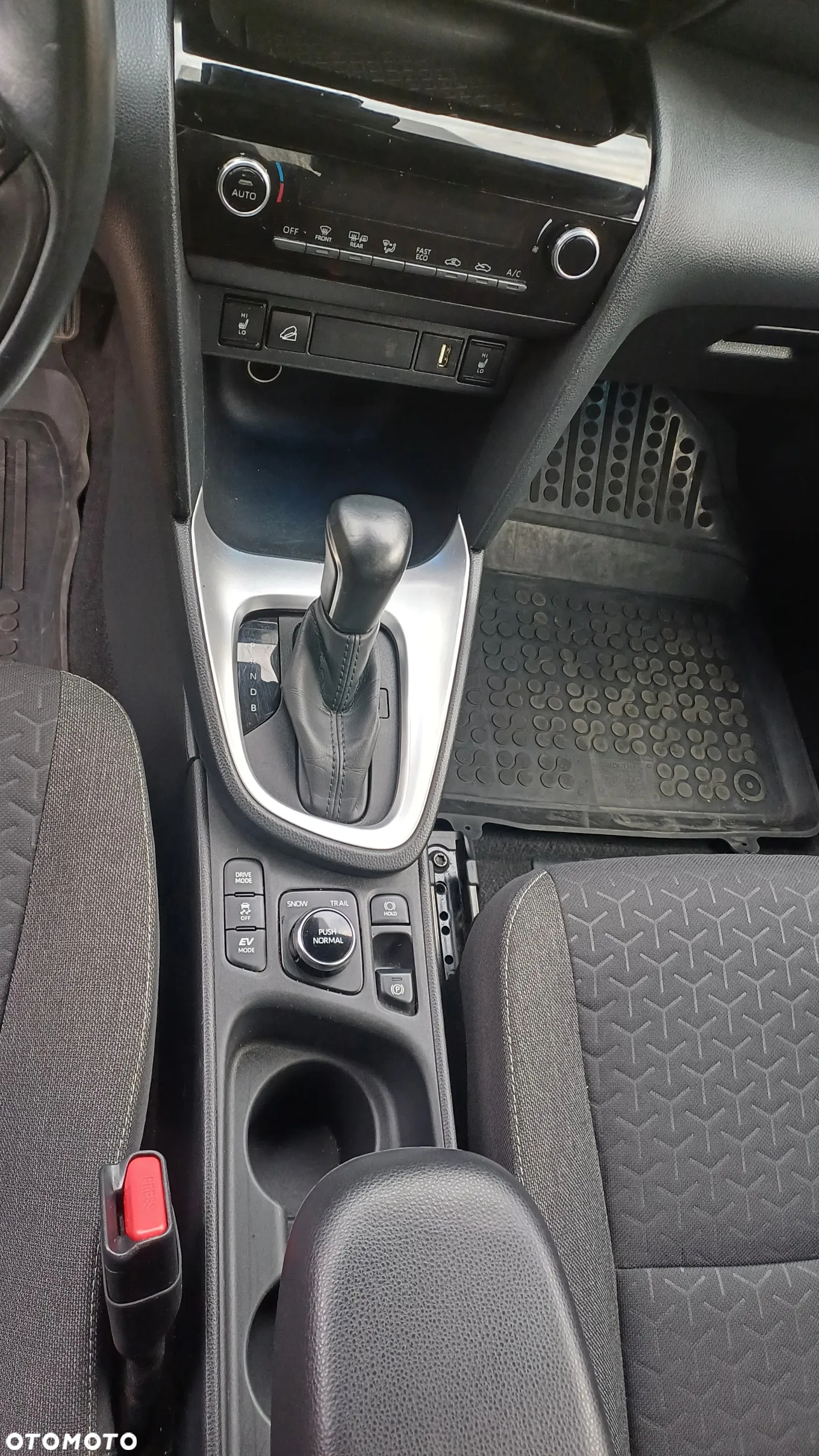Toyota Yaris Hybrid 1.5 Comfort - 15