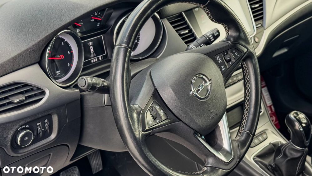 Opel Astra 1.6 CDTI Active - 12