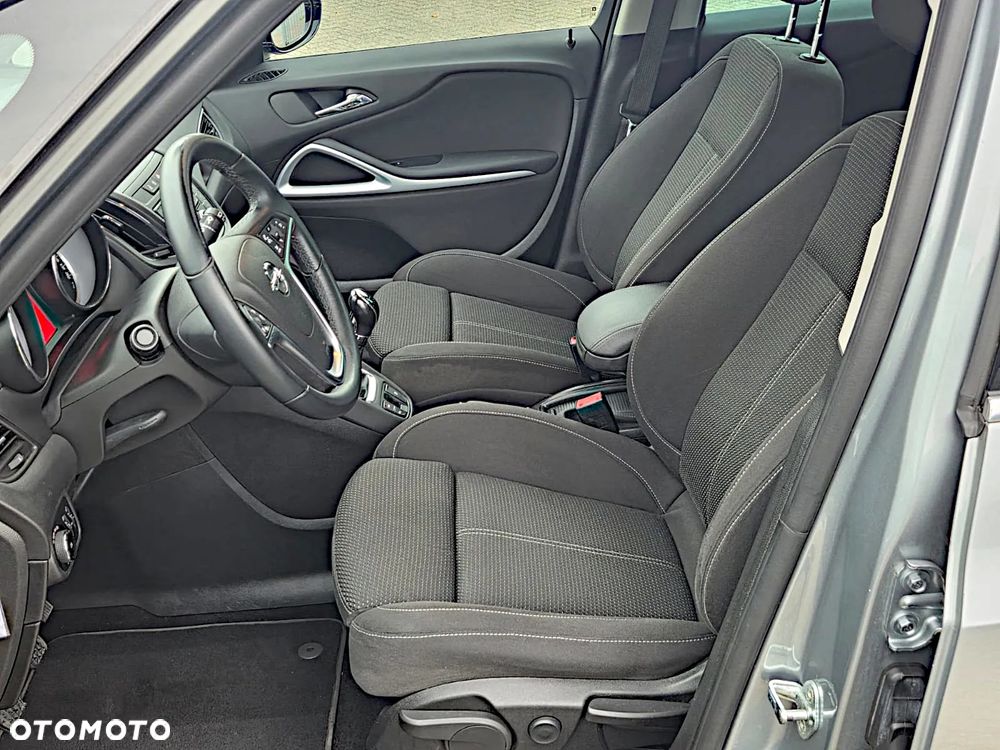 Opel Zafira - 22