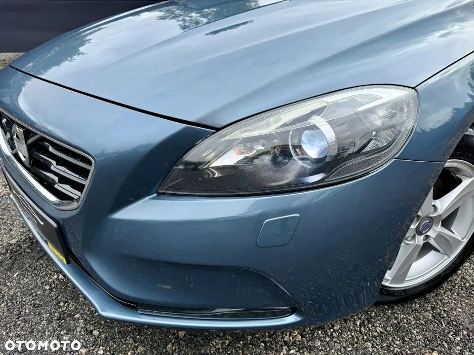 Volvo V40 T2 Summum - 2