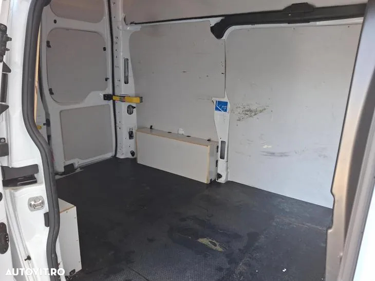 Ford Transit Custom L1H2 - 16