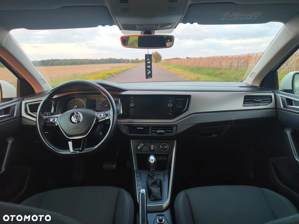 Volkswagen Polo 1.0 TSI Comfortline DSG - 28