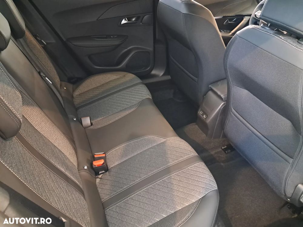 Peugeot 2008 Hybrid 145 e-DSC Allure - 20
