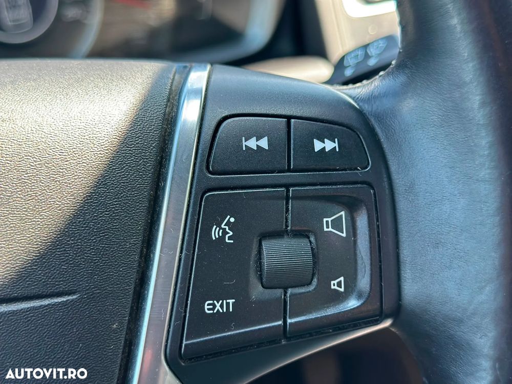 Volvo XC 60 D3 Start-Stop Momentum - 18