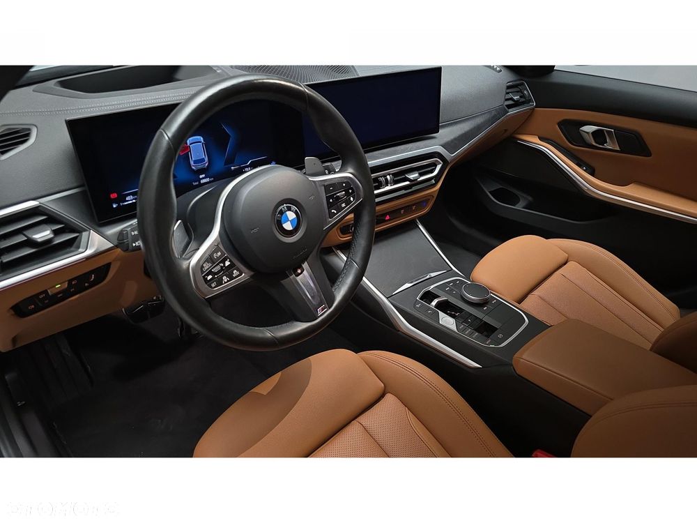 BMW Seria 3 320d xDrive M Sport - 16